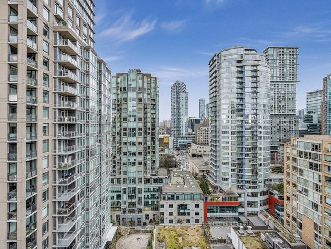 2303 - 867 Hamilton Street, Condo with 2 bedrooms, 2 bathrooms and 1 parking in Vancouver BC | Image 20