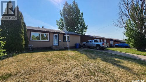 1432 112th St, North Battleford, SK, S9A3B2 | Card Image