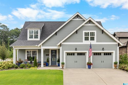 8141 Annika Dr, HOOVER, AL, 35244-4902 | Card Image