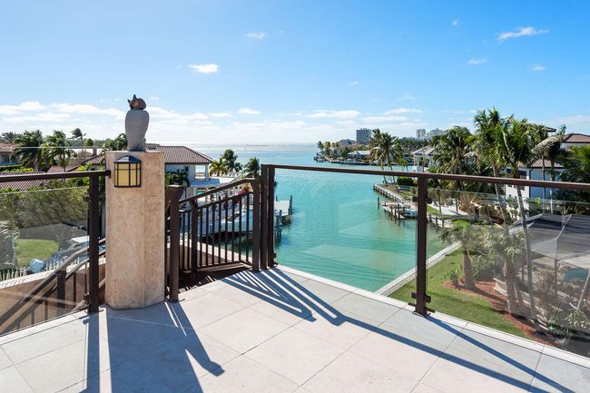 1547 Caxambas Dr, House other with 5 bedrooms, 7 bathrooms and null parking in Marco Island FL | Image 35