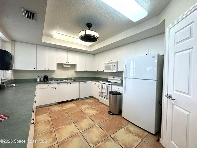 B503 - 102 Riverside Dr, Condo with 2 bedrooms, 2 bathrooms and null parking in Cocoa FL | Image 33