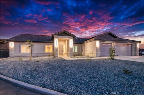 19707 Roanoke Rd, Apple Valley, CA, 92307 | Card Image