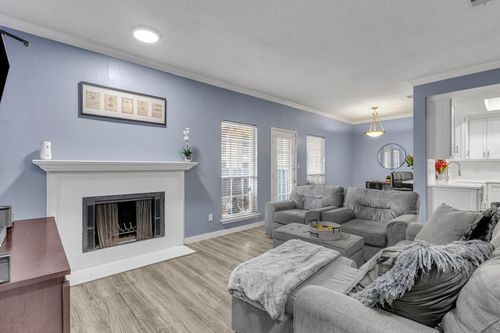 apt-1502-8600 Coppertowne Ln, Dallas, TX, 75243-8099 | Card Image