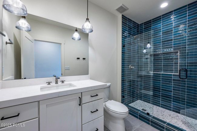 678 E Silver Hill Loop, Condo with 4 bedrooms, 4 bathrooms and null parking in Hideout UT | Image 35