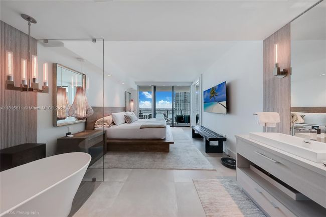 UNIT-4701 - 650 Ne 32 Nd St, Condo with 4 bedrooms, 5 bathrooms and null parking in Miami FL | Image 15
