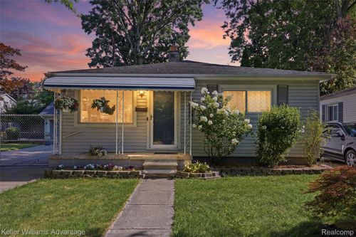 17690 Colgate St, Dearborn Heights, MI, 48125-3312 | Card Image