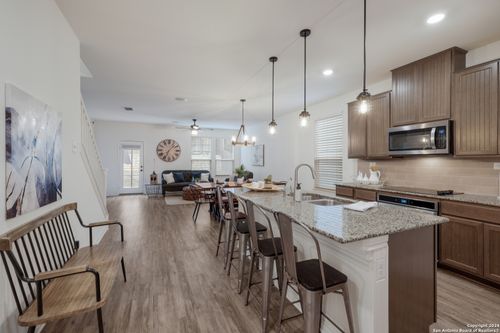 627 Anthem Ln, New Braunfels, TX, 78132-5329 | Card Image
