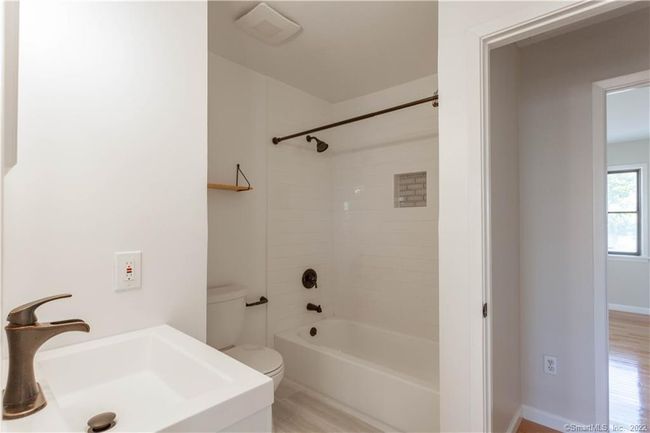 APT-9 - 11 Tuttle St, Condo with 3 bedrooms, 2 bathrooms and 1 parking in Stamford CT | Image 14