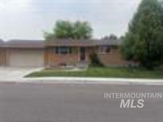 Bonanza Ave, Pocatello, ID 83202