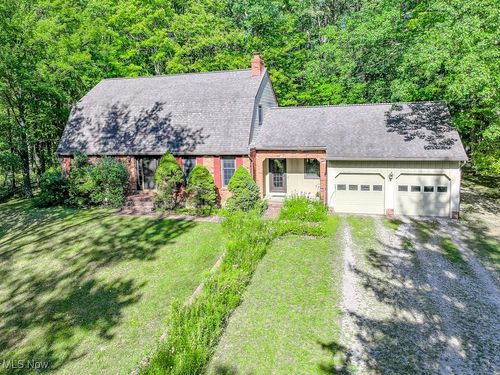 10081 Hobart Rd, Kirtland, OH, 44094-9723 | Card Image