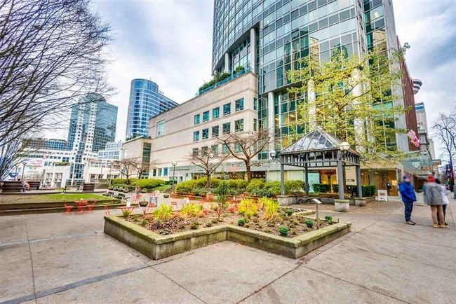 1602 - 837 W Hastings Street, Condo with 2 bedrooms, 2 bathrooms and 1 parking in Vancouver BC | Image 2