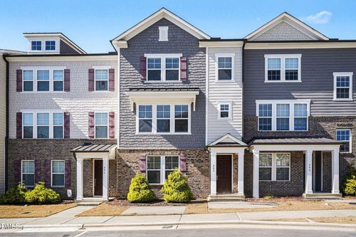 802 Patriot Summit Ln, Apex, NC, 27523-6195 | Card Image