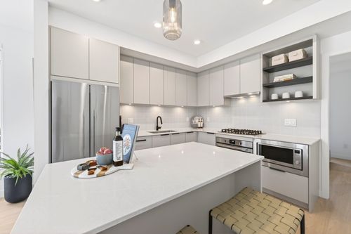 114-921 Grant St, Coquitlam, BC, V3J0S2 | Card Image