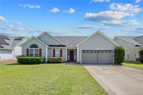 5617 Prestonfield Ln, Hope Mills, NC, 28348-7005 | Card Image
