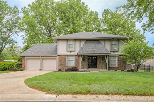 10308 E 96th St, Kansas City, MO, 64134-2310 | Card Image