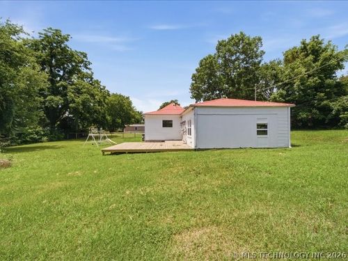 235 Hickory St, Nowata, OK, 74048-3349 | Card Image