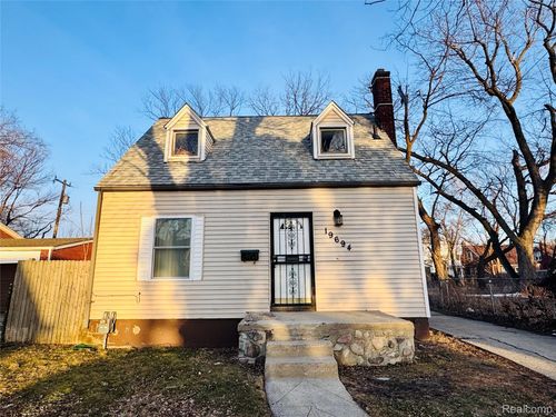 19694 Gallagher St, Detroit, MI, 48234-1612 | Card Image