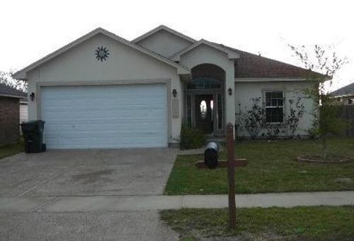 2429 Luzius Dr, Corpus Christi, TX, 78418-5478 | Card Image