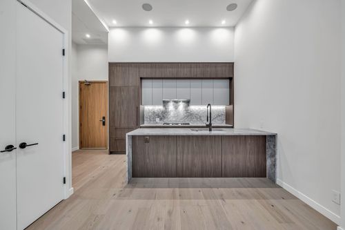 5105-2186 Gilmore Ave, Burnaby, BC, V5C0N7 | Card Image