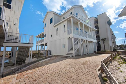 8257 Gulf Blvd, Navarre, FL, 32566-7202 | Card Image