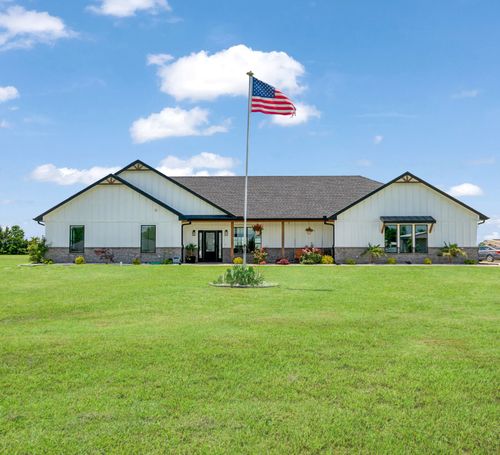 176 Private Road 33082, Sumner, TX, 75486-5513 | Card Image