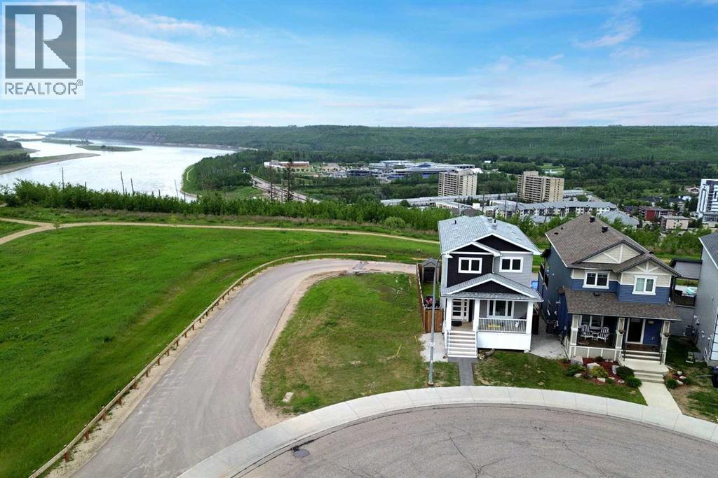 Land in Fort McMurray