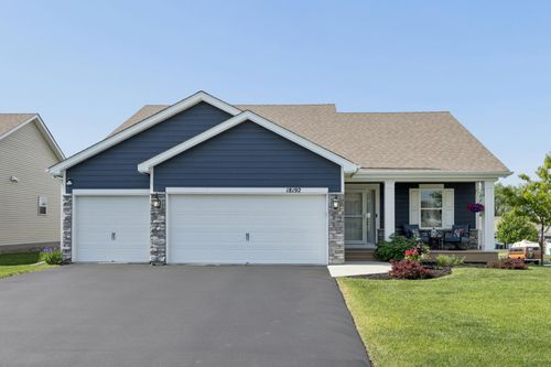 18192 Hartlin Ave, Lakeville, MN, 55044-4861 | Card Image