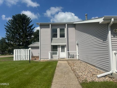 1412 9th Ave Ne, Jamestown, ND, 58401-2809 | Card Image