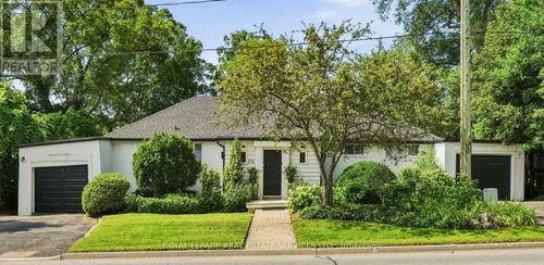 372 Trafalgar Rd, Oakville, ON, L6J3H5 | Card Image