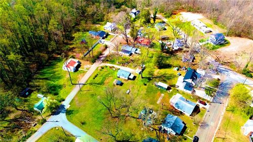 208 Aberdeen Drive, Lexington, NC, 27292 | Card Image