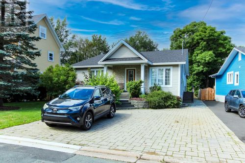 32 London Road, St. John's, NL, A1B2H1 | Card Image