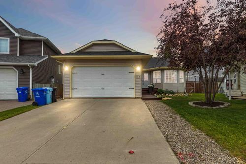 220 Warren Road, Fort Mcmurray, AB, T9H0A1 | Card Image