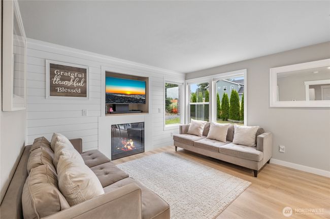 21206 9 Th Ave Se, House other with 4 bedrooms, 3 bathrooms and 3 parking in Bothell WA | Image 16