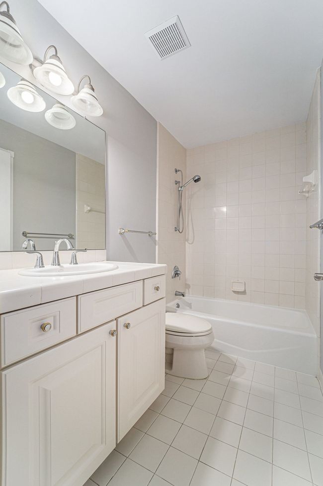 1630 Normandy Rd, Condo with 3 bedrooms, 3 bathrooms and null parking in Clawson MI | Image 24