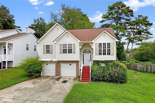 5470 Twin Lakes Dr, South Fulton, GA, 30349-3791 | Card Image