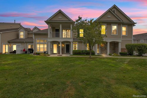 155-25592 Sun Sail Ct, Harrison Township, MI, 48045-3068 | Card Image