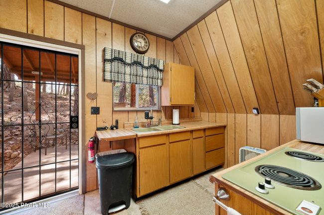 8-Kitchen (1) | Image 8