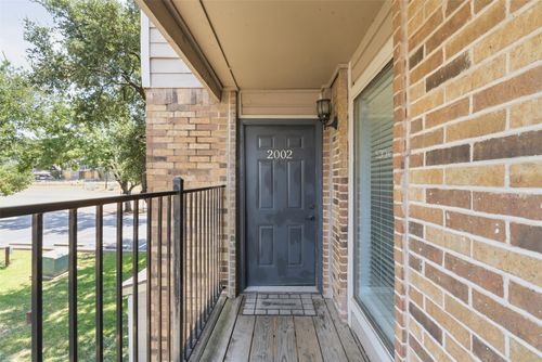 2002-8109 Skillman St, Dallas, TX, 75231-2825 | Card Image