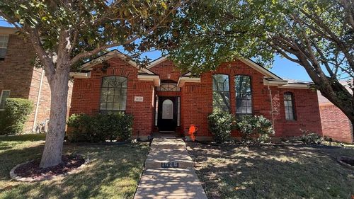 1628 Summers Drive, Cedar Hill, TX, 75104 | Card Image