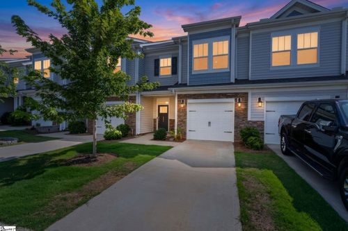 331 Sudduth Farms Dr, Greer, SC, 29650-4685 | Card Image