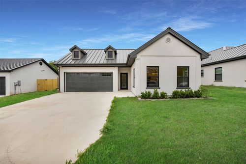 407 N Dallas St, Rice, TX, 75155-8601 | Card Image