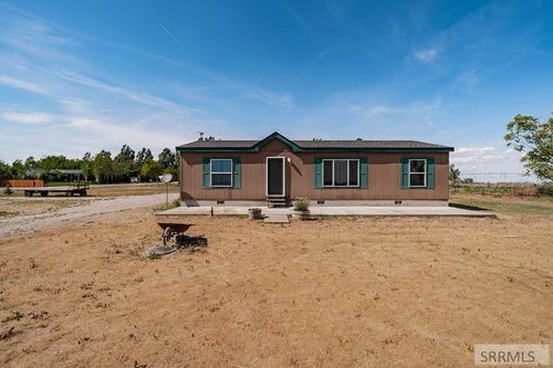 628 N 2743 E, Roberts, ID, 83444-5068 | Card Image