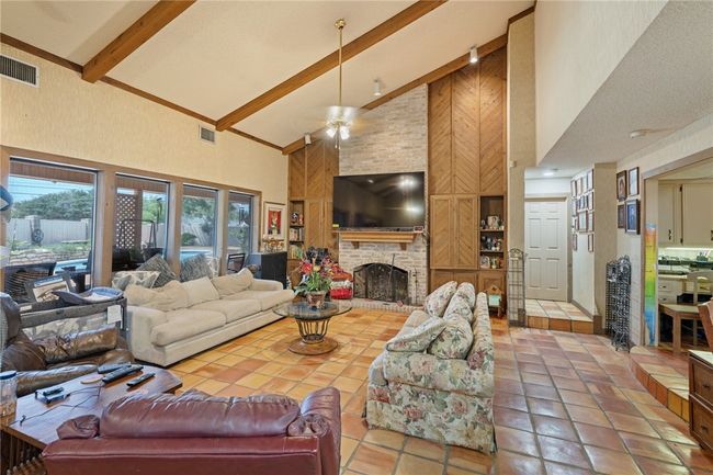 7033 Chiswick Dr, House other with 4 bedrooms, 5 bathrooms and null parking in Corpus Christi TX | Image 11