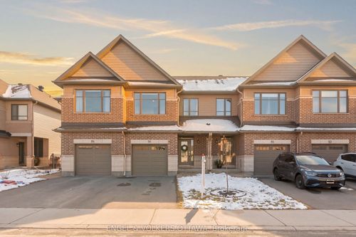 86 Porter St, Stittsville, ON, K2S2L8 | Card Image