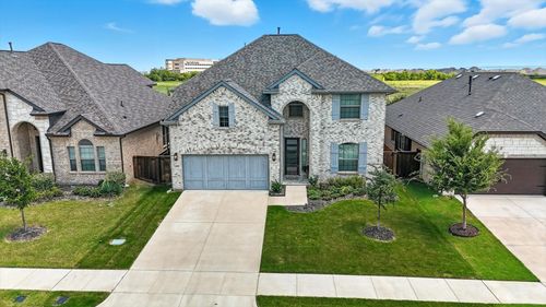 2605 Thornhill Ln, Mansfield, TX, 76084-3774 | Card Image