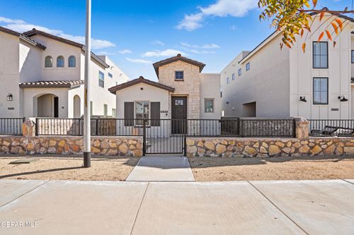 5856 Kobe Bryant St, El Paso, TX, 79924-4403 | Card Image