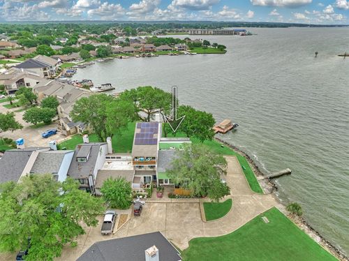 2012 Lakewood Ct, Willis, TX, 77318-9133 | Card Image