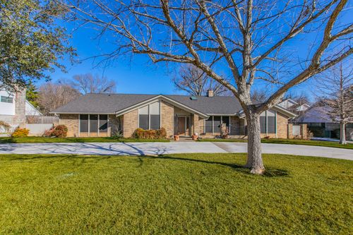 1112 Spring Lake Dr, Duncanville, TX, 75137-2950 | Card Image