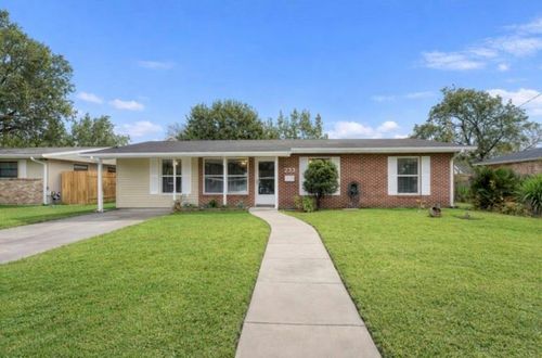233 Douglas Dr, River Ridge, LA, 70123-2605 | Card Image