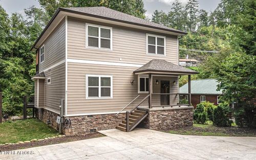 510 Hemlock St, Gatlinburg, TN, 37738-3000 | Card Image